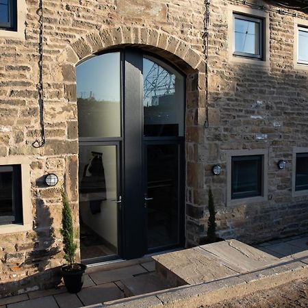 Unique Barn Conversion In Saddleworth Oldham Kültér fotó